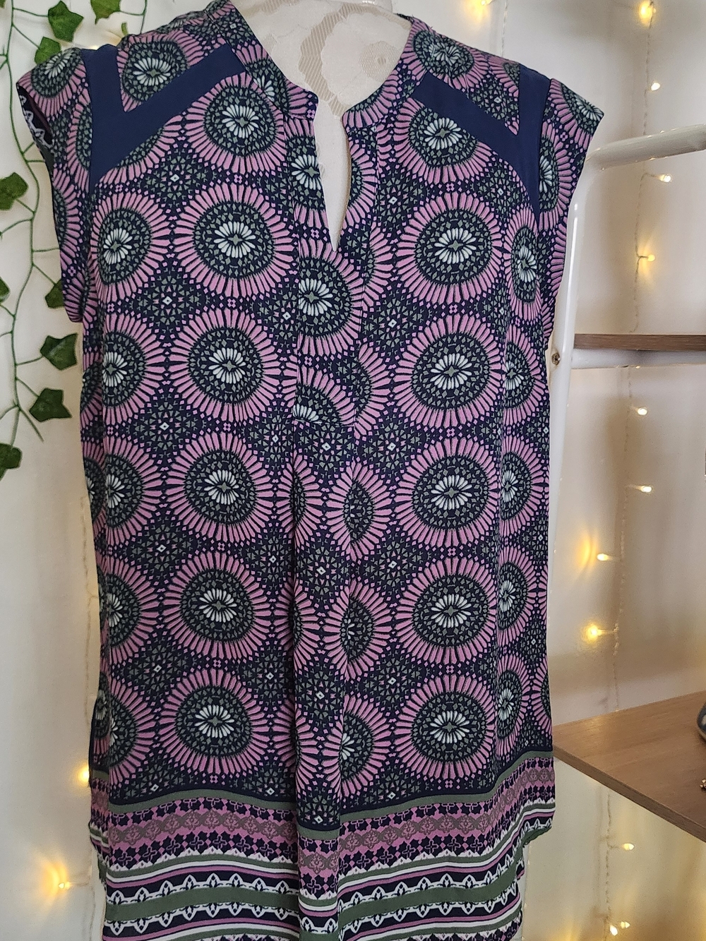 Daniel Rainn Sleeveless Printed Women’s Top in Pink and Navy